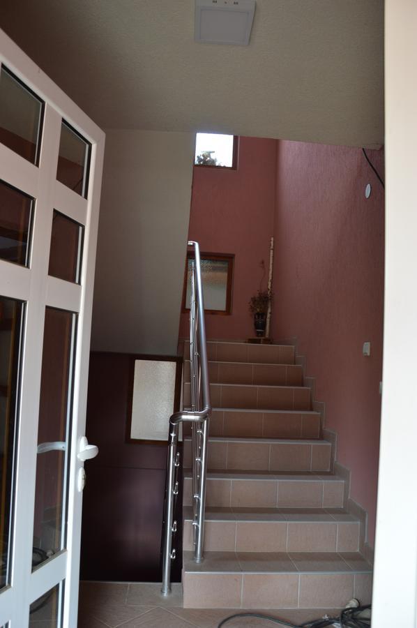 Poseidon Apartment Ni 외부 사진